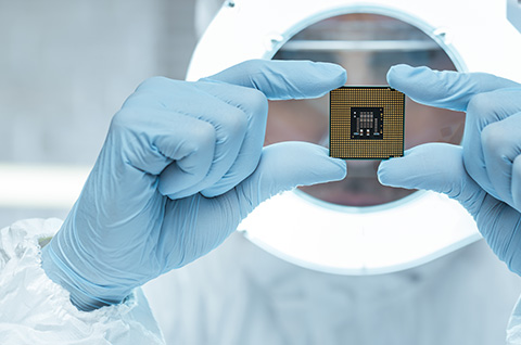 还在降价，几乎每颗芯片都在赔钱，存储芯片三巨头出现罕见亏损，行业何时止跌回稳？